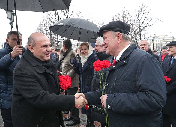 Председатель Правительства РФ Михаил Мишустин и руководитель фракции КПРФ Геннадий Зюганов