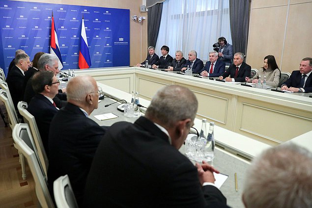 Reunión del Jefe de la Duma Estatal Vyacheslav Volodin, con el Presidente de la República de Cuba, Miguel Díaz-Canel Bermúdez