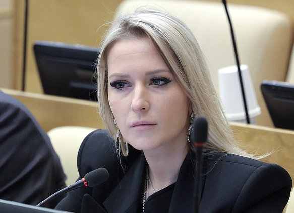 Председатель Комитета по развитию гражданского общества, вопросам общественных и религиозных объединений Яна Лантратова