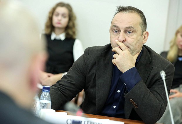 Председатель Комитета по физической культуре и спорту Дмитрий Свищев