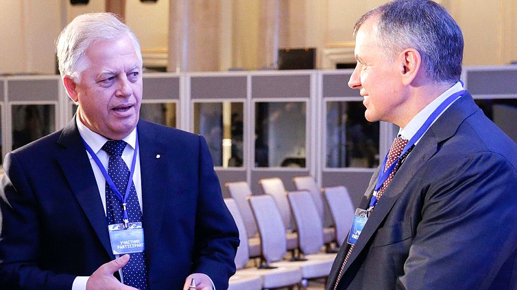 Пленарное заседание IV Международного парламентского форума «Роль парламентов в обеспечении международной безопасности в современных условиях». 
