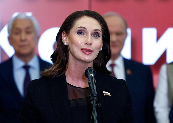 Член Комитета по международным делам Роза Чемерис