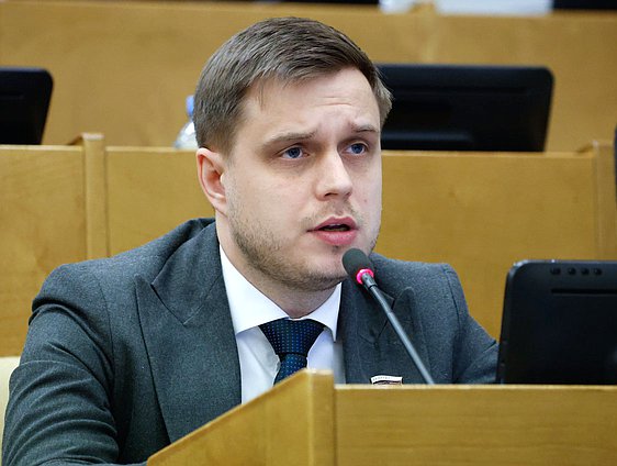 Первый заместитель Председателя Комитета по информационной политике, информационным технологиям и связи Антон Ткачев