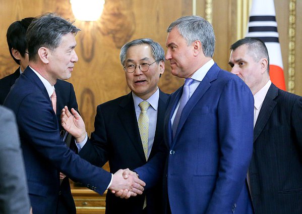 Chairman of the State Duma Viacheslav Volodin and Extraordinary and Plenipotentiary Ambassador of the Republic of Korea to Russia Woo Yoon-keun