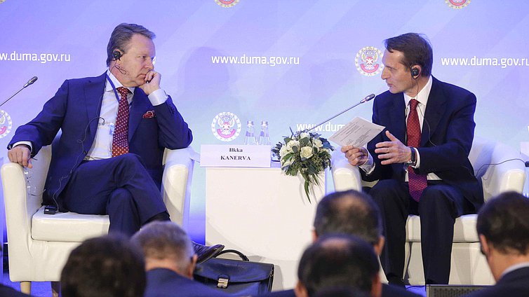 Пленарное заседание IV Международного парламентского форума «Роль парламентов в обеспечении международной безопасности в современных условиях». 
