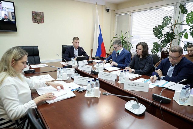 Согласительное совещание по законодательным инициативам о совершенствовании института принудительных мер воспитательного воздействия Комитета по молодежной политике