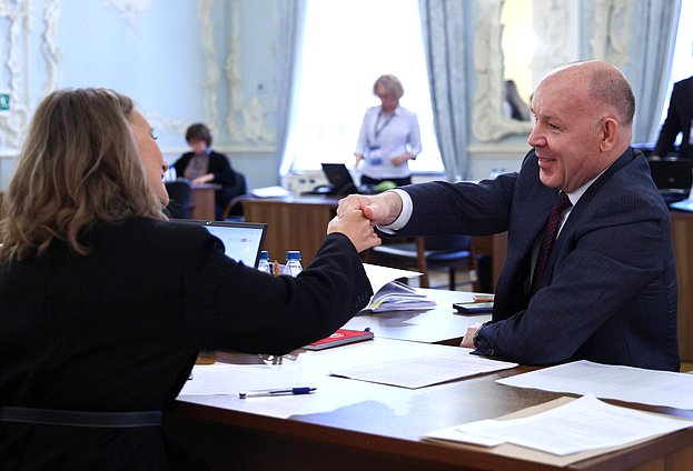 Процедура регистрации и оформления документов депутатов Государственной Думы IX созыва