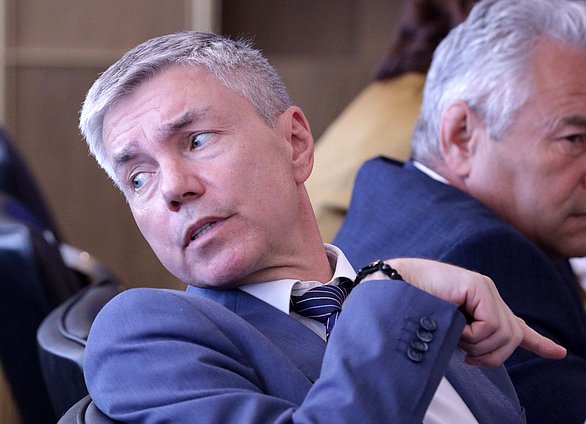 Член Комитета по физической культуре и спорту Евгений Ревенко