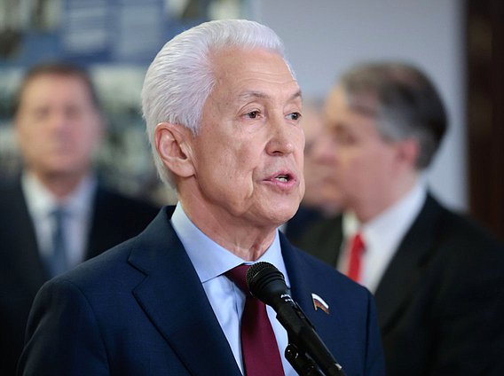 Руководитель фракции "Единая Россия" Владимир Васильев