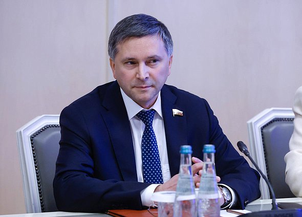 Председатель Комитета по экологии, природным ресурсам и охране окружающей среды Дмитрий Кобылкин