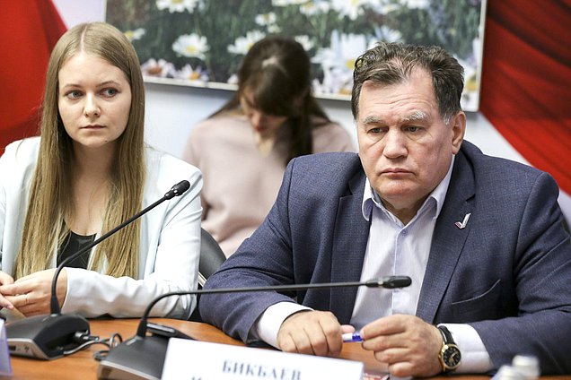 Член Комитета по бюджету и налогам Ильдар Бикбаев