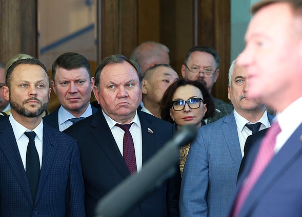 Открытие выставки "Покорители льдов: транспортные пути в российской Арктике"