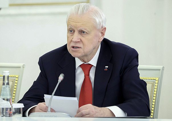 Руководитель фракции "Справедливая Россия" Сергей Миронов