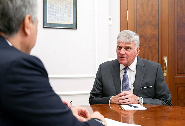 Chairman of the State Duma Viacheslav Volodin and President of the Billy Graham Evangelistic Association Franklin Graham