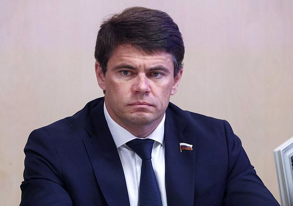 Председатель Комитета по информационной политике, информационным технологиям и связи Сергей Боярский