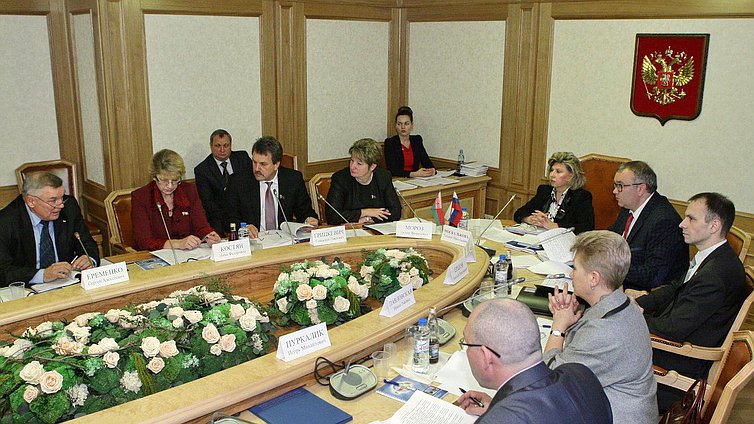 Заседание Комиссии Парламентского Собрания Союза Беларуси и России по законодательству и регламенту.