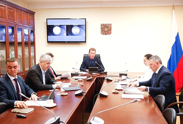 Заседание Комитета по молодежной политике