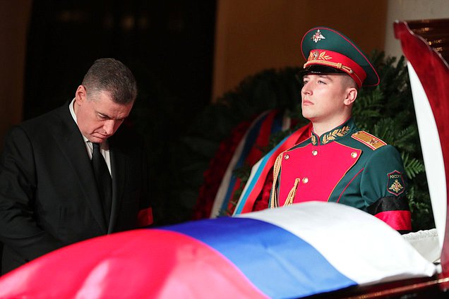Временно исполняющий обязанности руководителя фракции ЛДПР, Председатель Комитета по международным делам Леонид Слуцкий