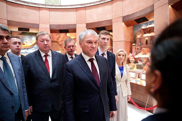 Chairman of the State Duma Vyacheslav Volodin visiting the Parliament Museum of India