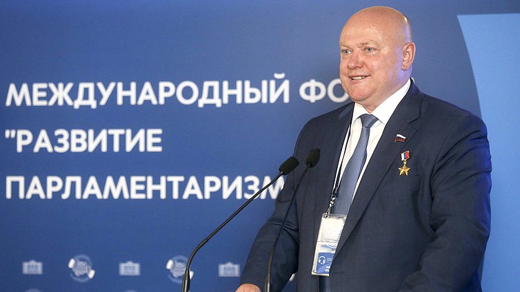Первый заместитель Председателя Комитета по обороне Андрей Красов