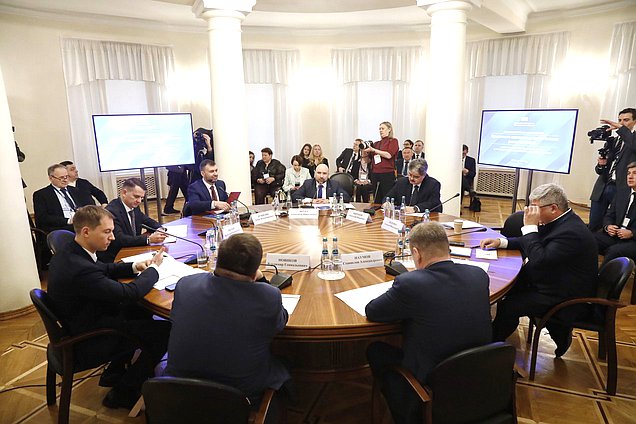 Сессия "Пространственное развитие в контексте социально-экономических вызовов"