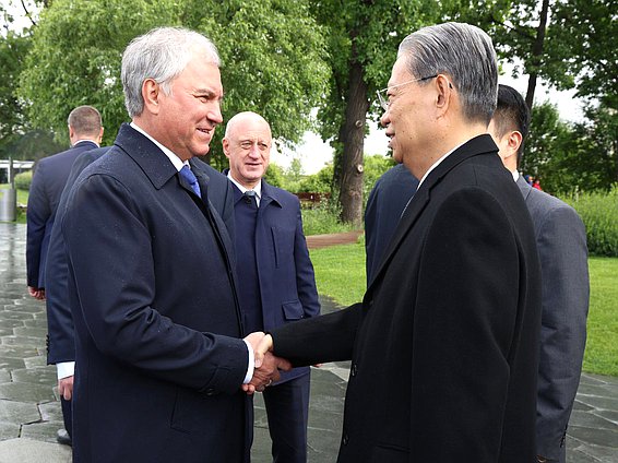 Chairman of the State Duma Vyacheslav Volodin and Chairman of the Standing Committee of the National People's Congress of China Zhao Leji