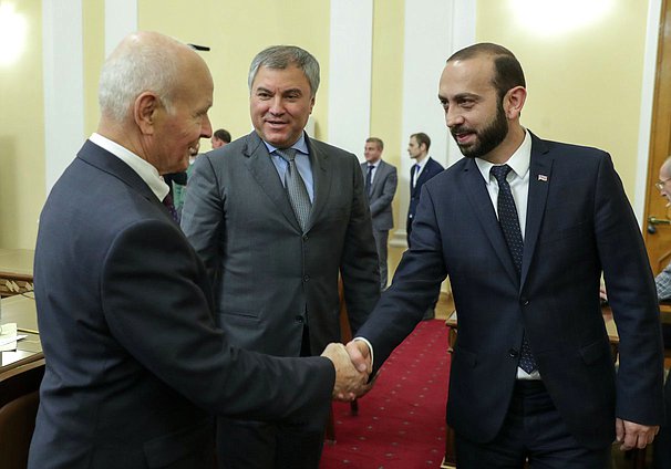 Chairman of the State Duma Viacheslav Volodin and President of the National Assembly of the Republic of Armenia Ararat Mirzoyan