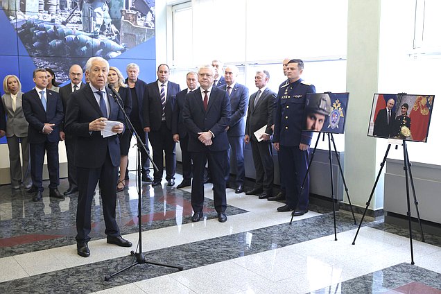 Руководитель фракции "Единая Россия" Александр Васильев