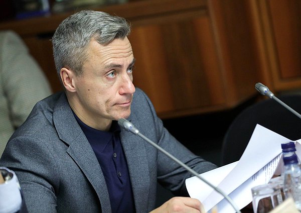 Заместитель Председателя Комитета по вопросам собственности, земельным и имущественным отношениям Владимир Самокиш