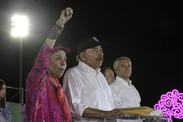 La Vicepresidenta de la República de Nicaragua Rosario Murillo Zambrana, el Presidente de la República de Nicaragua Daniel Ortega Saavedra y el Jefe de la Duma Estatal Vyacheslav Volodin