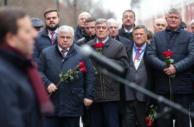 Церемония открытия мемориальной доски бывшему Председателю Государственной Думы Геннадию Селезневу в Санкт-Петербургском государственном университете