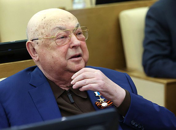 Член Комитета по строительству и ЖКХ Владимир Ресин