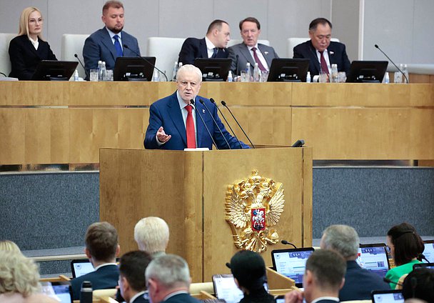 Руководитель фракции "Справедливая Россия" Сергей Миронов