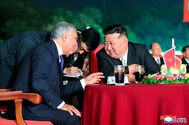 Chairman of the State Duma Vyacheslav Volodin and Chairman of State Affairs of the Democratic People’s Republic of Korea Kim Jong-un. Photo credit: KCNA