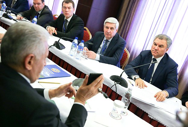 First Deputy Chairman of the State Duma Ivan Melnikov and Chairman of the State Duma Viacheslav Volodin