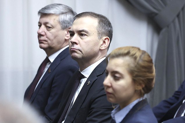 First Deputy Chairman of the Committee on International Affairs Dmitry Novikov and First Deputy Chairman of the State Duma on Security and Corruption Control Yury Afonin
