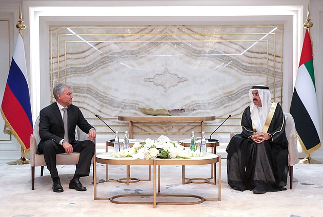 رئيس مجلس الدوما فياتشيسلاف فولودين ورئيس المجلس الوطني الاتحادي لدولة الإمارات العربية المتحدة صقر بن غوباش سعيد غوباش