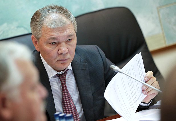 Председатель Комитета по делам СНГ, евразийской интеграции и связям с соотечественниками Леонид Калашников