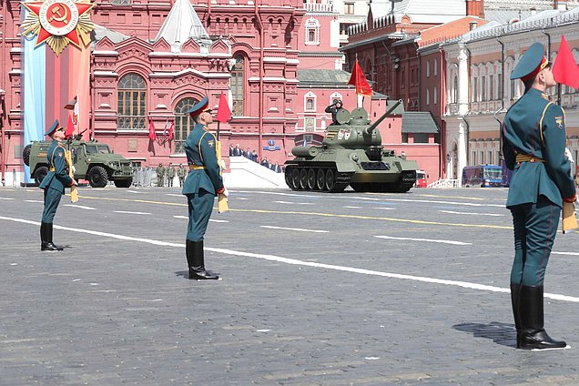 Парад в честь 78-й годовщины Победы в Великой Отечественной войне