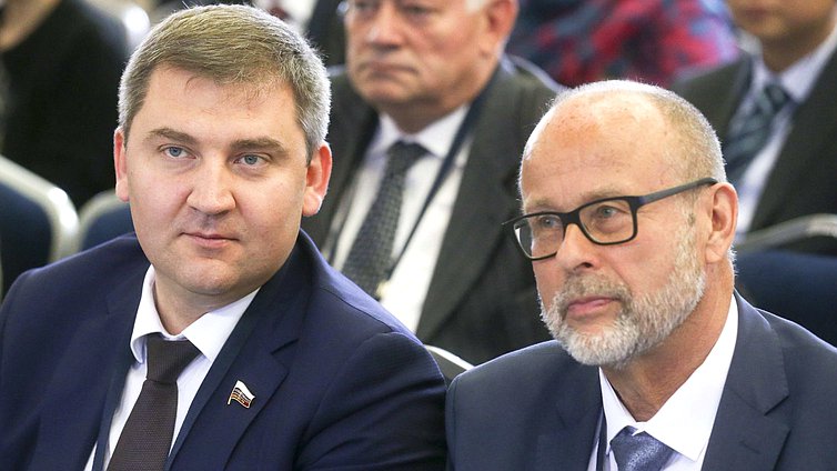 Член Комитета по контролю и Регламенту Дмитрий Ламейкин