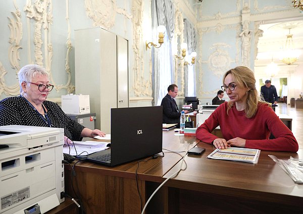 Елена Панова ("Новые люди")