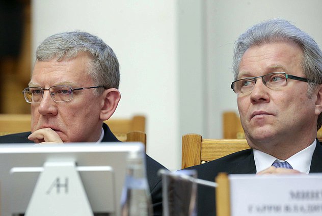 Глава Счетной палаты РФ Алексей Кудрин и Полномочный представитель Президента РФ в Государственной Думе Гарри Минх