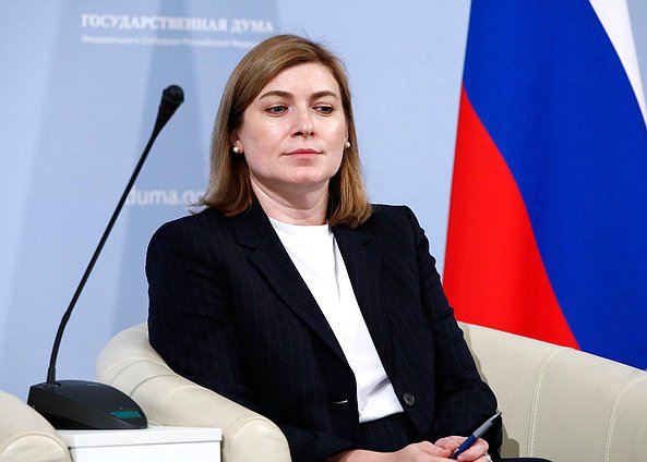 Круглый стол Комитета по охране здоровья на тему: "О мерах защиты здоровья граждан в рамках реализации Концепции сокращения потребления алкоголя в РФ"