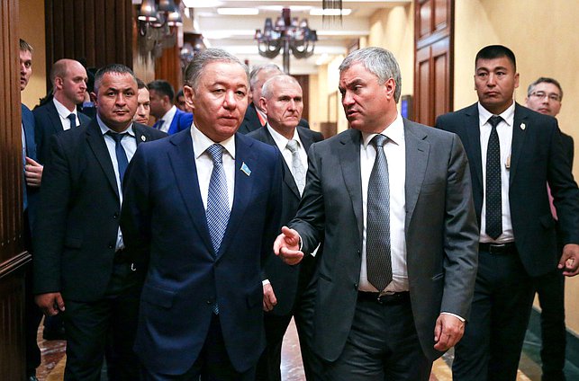 Chairman of the Mazhilis of the Parliament of the Republic of Kazakhstan Nurlan Nigmatulin and Chairman of the State Duma Viacheslav Volodin