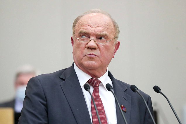 Руководитель фракции КПРФ Геннадий Зюганов