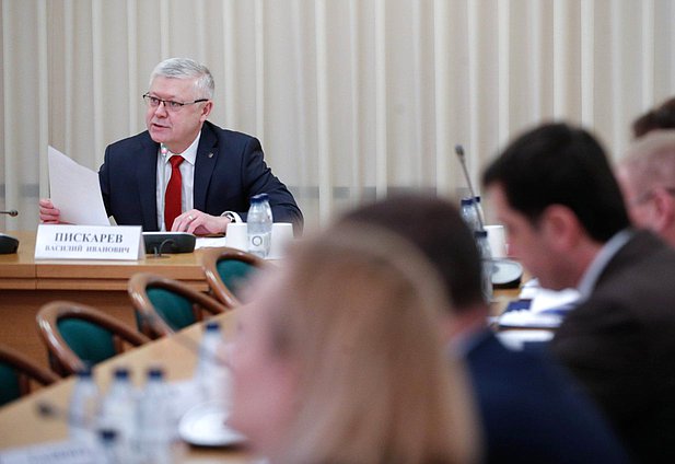 Председатель Комитета по безопасности и противодействию коррупции Василий Пискарев