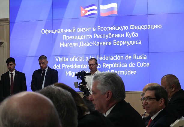 Reunión del Jefe de la Duma Estatal Vyacheslav Volodin, con el Presidente de la República de Cuba, Miguel Díaz-Canel Bermúdez