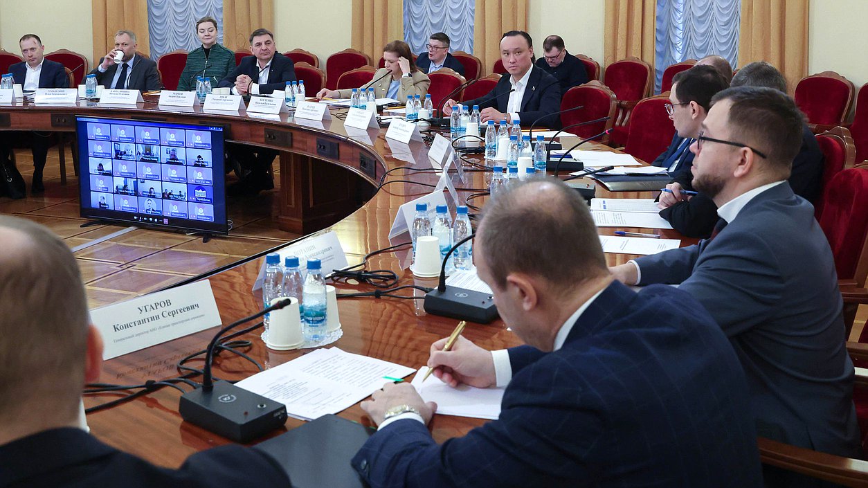 Круглый стол Комитета по туризму и развитию туристической инфраструктуры на тему «Итоги зимнего туристического сезона 2025–2026 гг.»