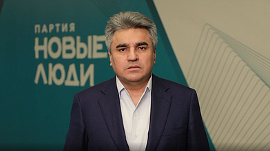 Пресс-подход руководителя фракции партии «Новые люди» Алексея Нечаева