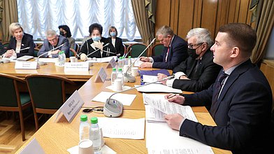 Заседание Комитета по труду, социальной политике и делам ветеранов (часть 1)